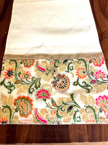 Table Runner Oriental Cream - Small