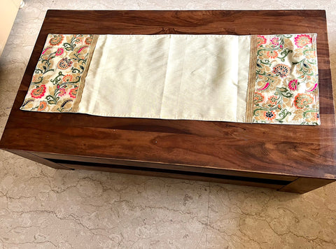 Table Runner Oriental Cream - Small