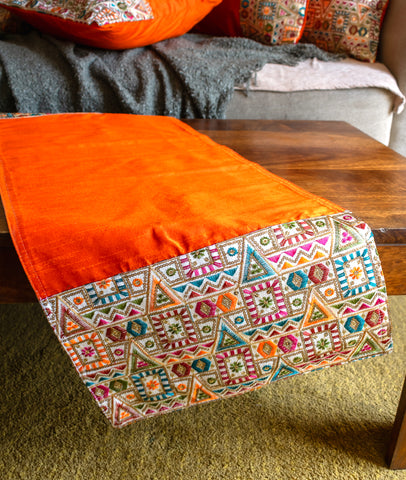 Table Runner Pyramid Garden - Small