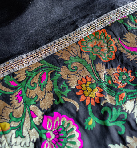 Table Runner Oriental Black - Small