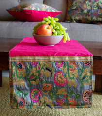 Table Runner Oriental Grey and Pink - Small