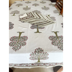 Green Banyan 8 seater Tablecloth + Napkins