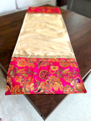 Table Runner Oriental Pink Gold - Small