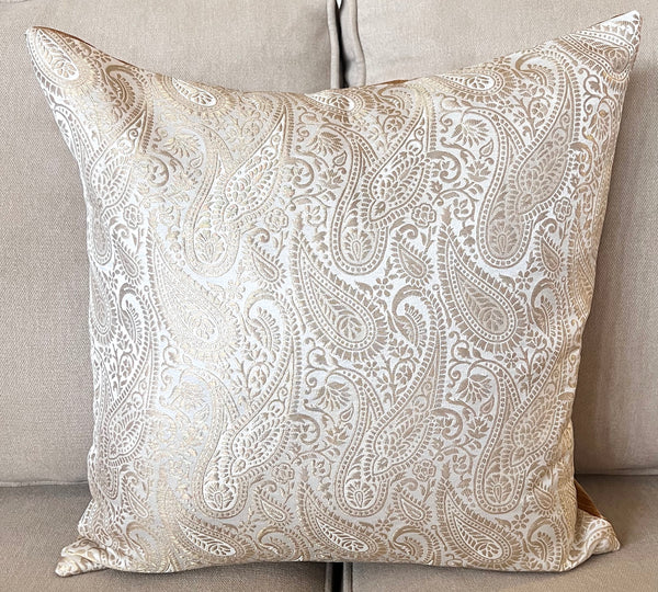 Ivory Paisley Cushion Cover