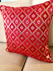 Maroon Diamond Cushion Cover