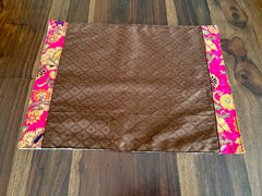 Pink Brown Oriental - Table Runner with 6 Mats