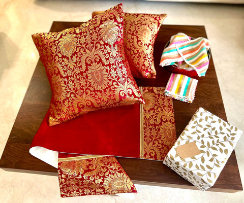 Festive Gift Box - Maroon