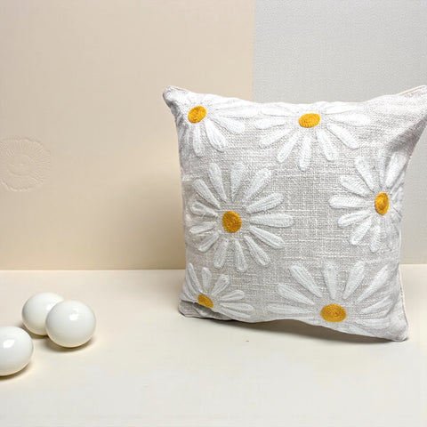 Daisy burlap Cushion Covers