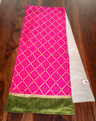 Deluxe 5: Pink Jharokha