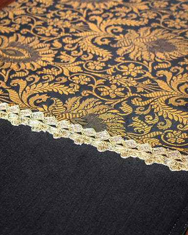 Black Banarasi - Long Runner