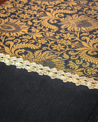Black Banarasi - Long Runner