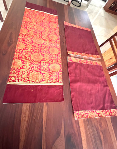 Maroon Banarasi - Table Runner with 2 Mats