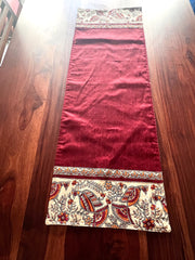 Madhubani Maroon Panchi- Table Runner with 2 Mats