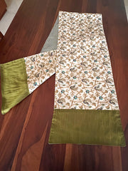 Peacock Garden - Long Runner