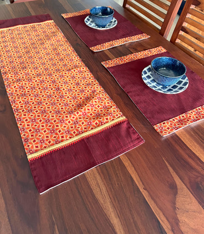 Orange Geometric - Table Runner with 2 Mats
