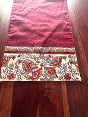 Madhubani Maroon Panchi- Table Runner with 2 Mats