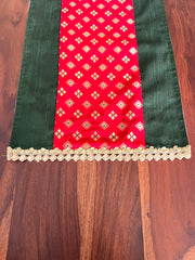 Dark Green and Red - Table Runner with 2 Mats