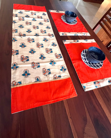 Orange Geometric - Table Runner with 2 Mats