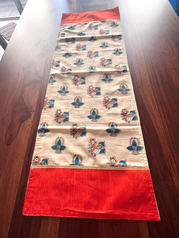 Orange Geometric - Table Runner with 2 Mats