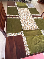 Peacock Garden - Table Runner with 6 Mats