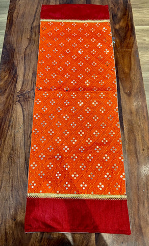 Orange Mirror - Table Runner with 6 Mats